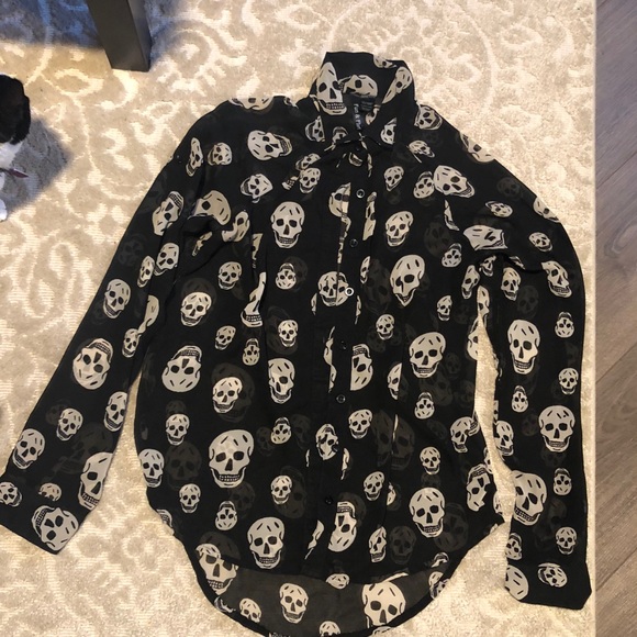 Collared button shirt bundle - Picture 2 of 2